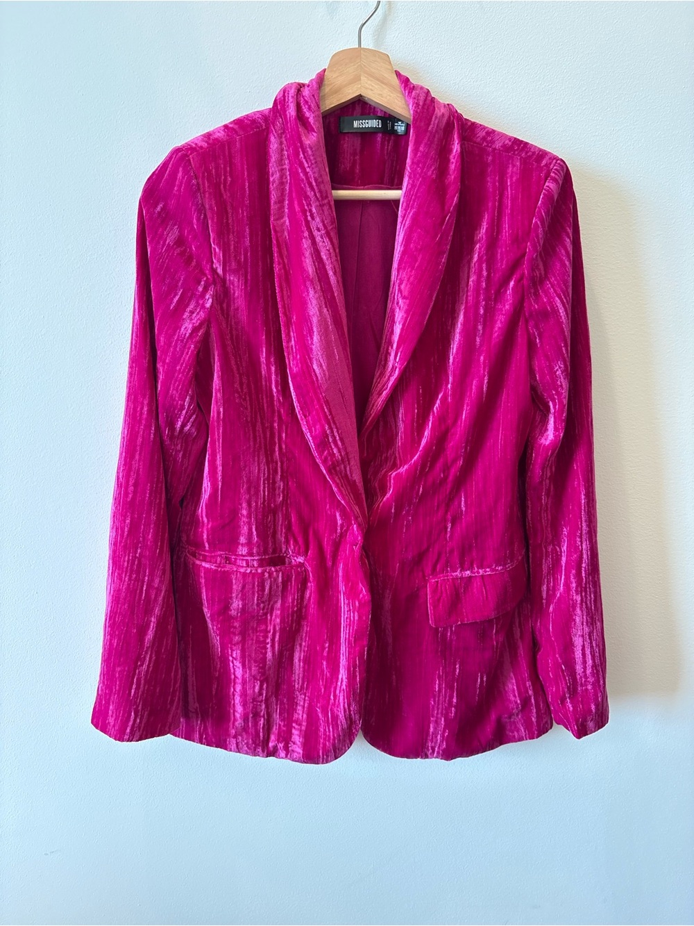 Missguided Women's Fuchsia Velvet Blazer